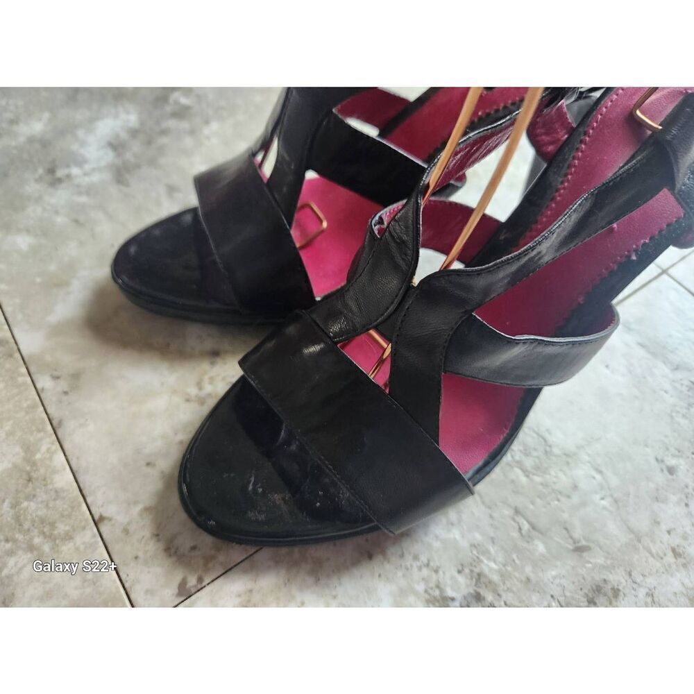 Bandolino black leather w hot pink footbed high heel sandals Sz 9.5 - Picture 2 of 10